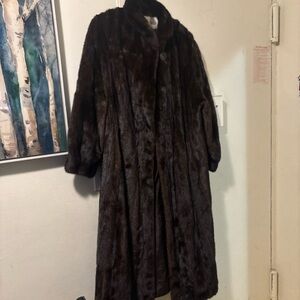 Chic Dark Brown Fur Coat